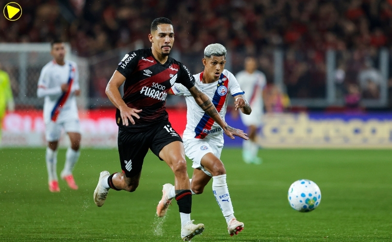 Athletico vence Bahia por 2 a 1 e volta ao G-4 do Brasileirão