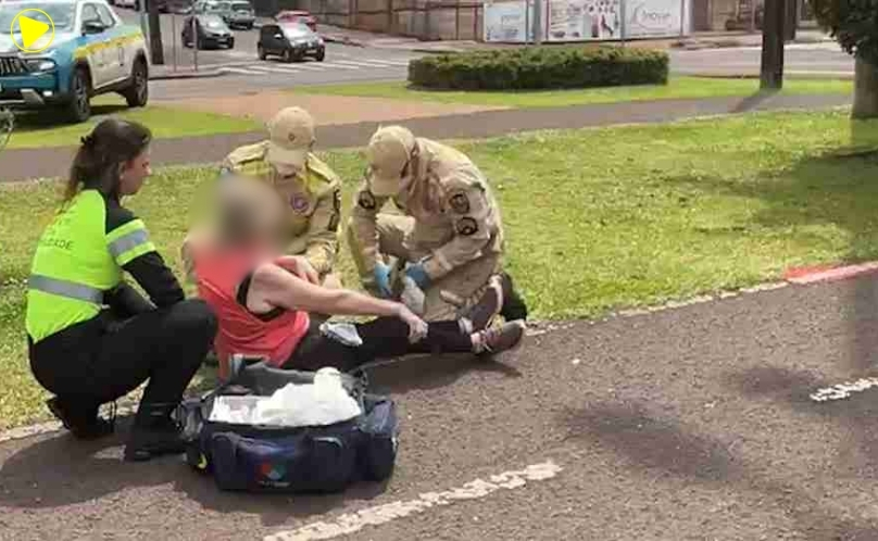 Adolescente atropela idosa com veículo elétrico