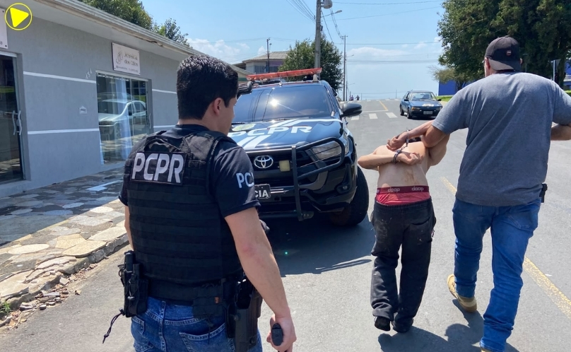 PCPR prende dois homens e apreende arma e drogas durante operação em Castro