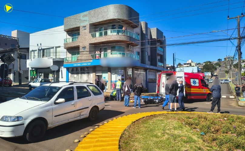 Jovem de 18 anos fica ferido em acidente