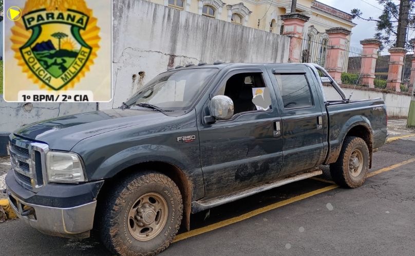 Caminhonete furtada é recuperada pela Polícia Militar