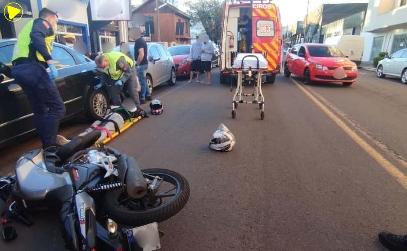Colisão entre carro e moto deixa dois feridos