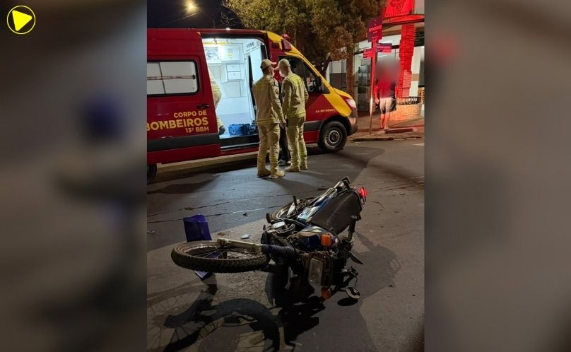Acidente envolve carro e motocicleta em Coronel Vivida