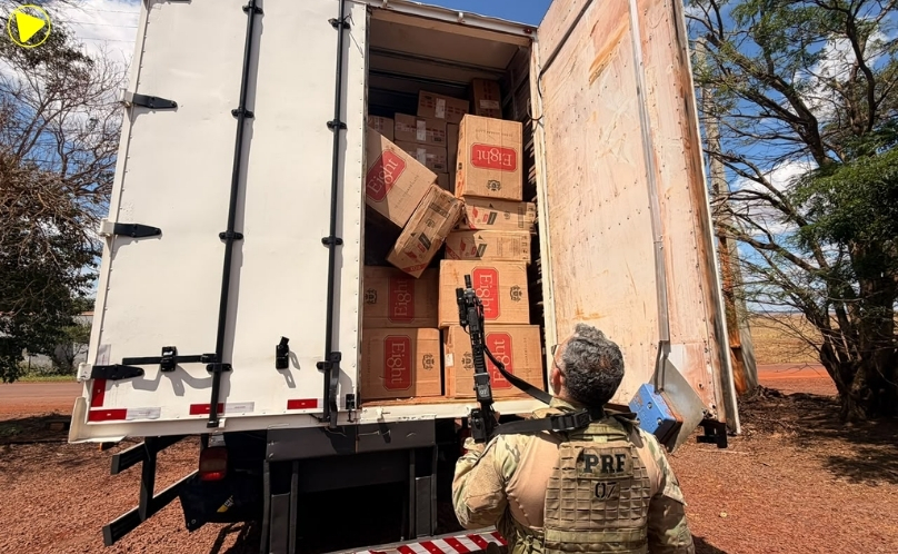 PRF apreende 250 mil maços de cigarros em Assis Chateaubriand