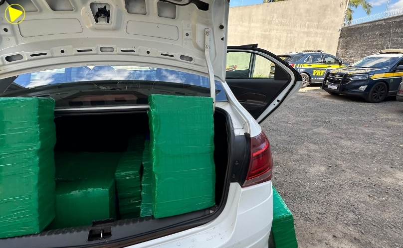 PRF apreende mais de 180 kg de drogas na BR-376