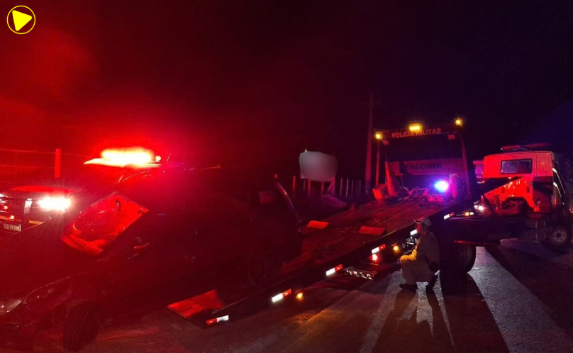 Acidente lateral envolve dois veículos na PR-151 em Ponta Grossa