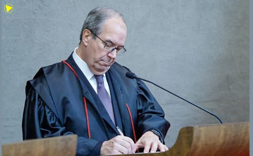 Villas Bôas Cueva toma posse como corregedor-geral eleitoral