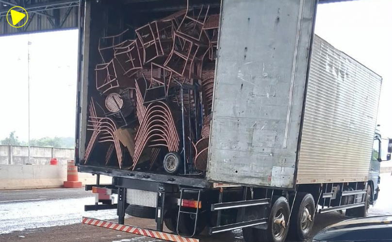 PRF retém caminhão com carga subfaturada na BR-277