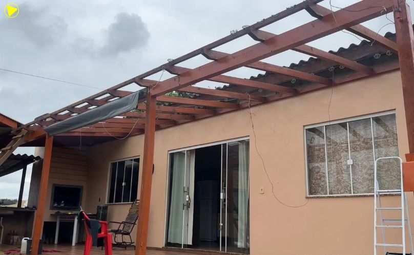 Copel emite nota oficial sobre reconstrução da rede elétrica após temporais no Paraná