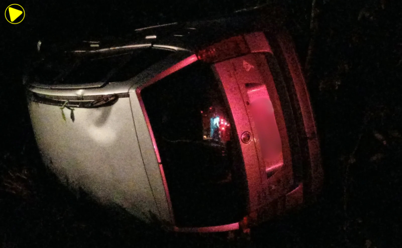 Colisão frontal seguida de capotamento deixa um ferido na BR-283 em Guatambu