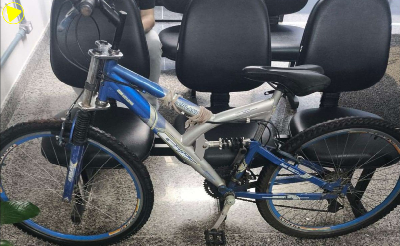 PM apreende bicicleta abandonada em área de mata