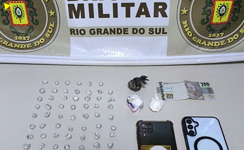 Abordagem a veículo termina com prisão