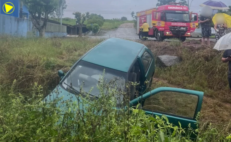 Idoso fica ferido após saída de pista em Cunha Porã