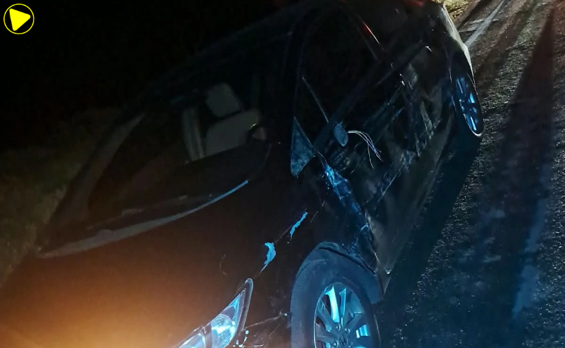 Acidente envolvendo três veículos deixa motorista ferido na PR-151