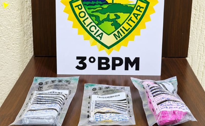 Polícia Militar apreende drogas arremessadas pela janela de carro