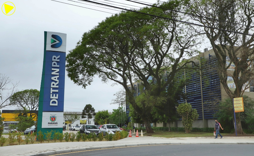 Detran-PR fará concurso público com 100 vagas para Agentes e Analistas de Trânsito