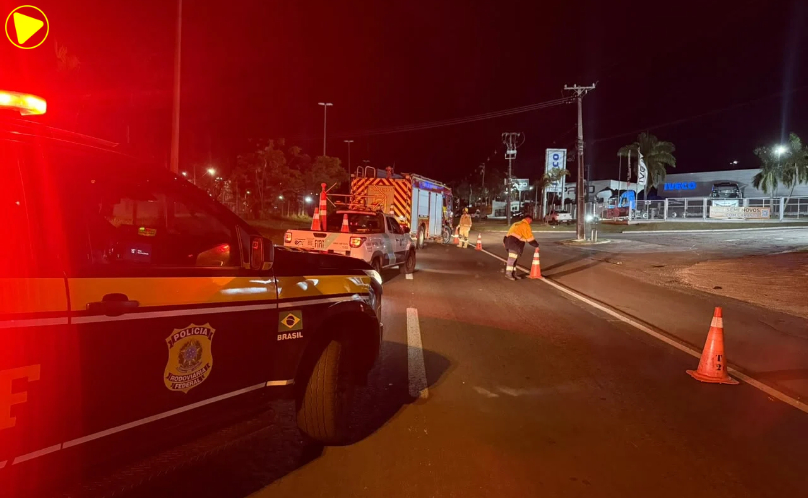 Dois homens morrem em colisão entre moto e caminhão na BR-369