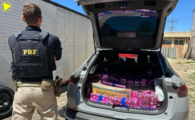 PRF apreende 362 quilos de maconha em carro com casal e criança de 2 anos no Paraná