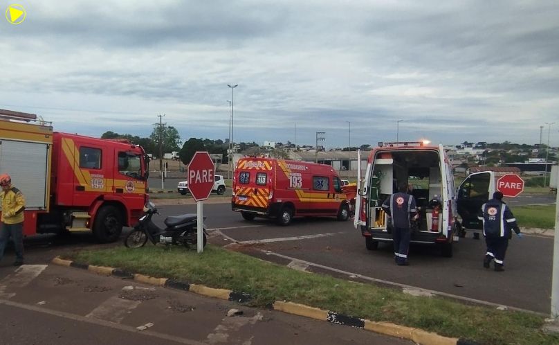 Queda de motocicleta deixa duas pessoas feridas na BR-282