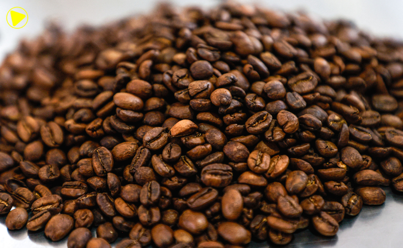 Café fica mais barato para o consumidor e exportações de soja avançam no Paraná