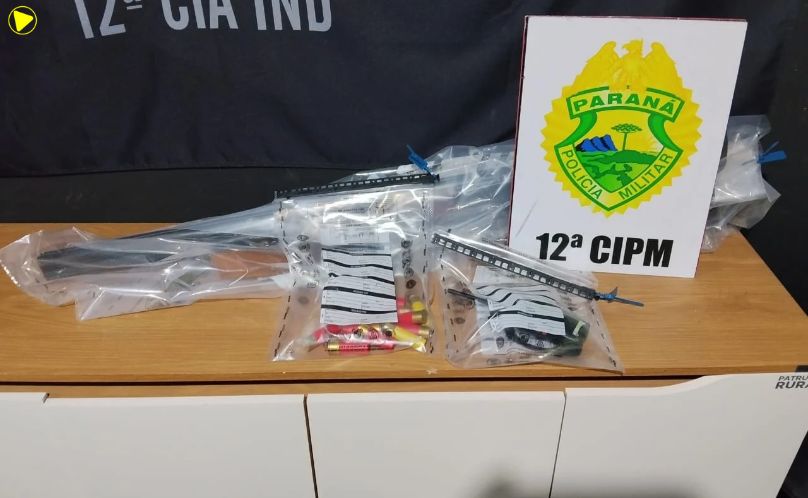 Motorista é preso com espingarda calibre 12 e munições após fuga