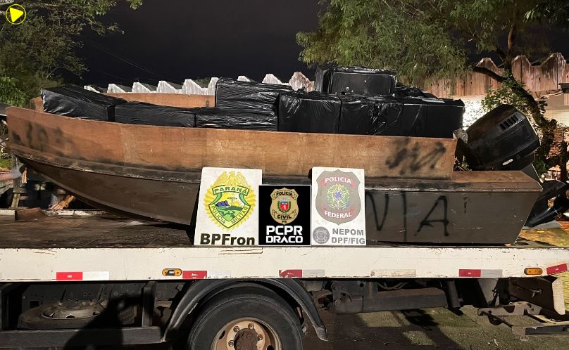 BPFRON e Polícia Federal apreendem 2.500 pacotes de cigarros