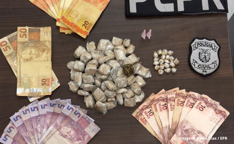PCPR prende dois masculinos por tráfico de drogas em Campo Magro