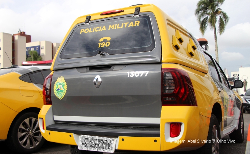Masculino é preso pela PMPR após agredir mulher e queimar seus pertences pessoais, em Nova Aurora