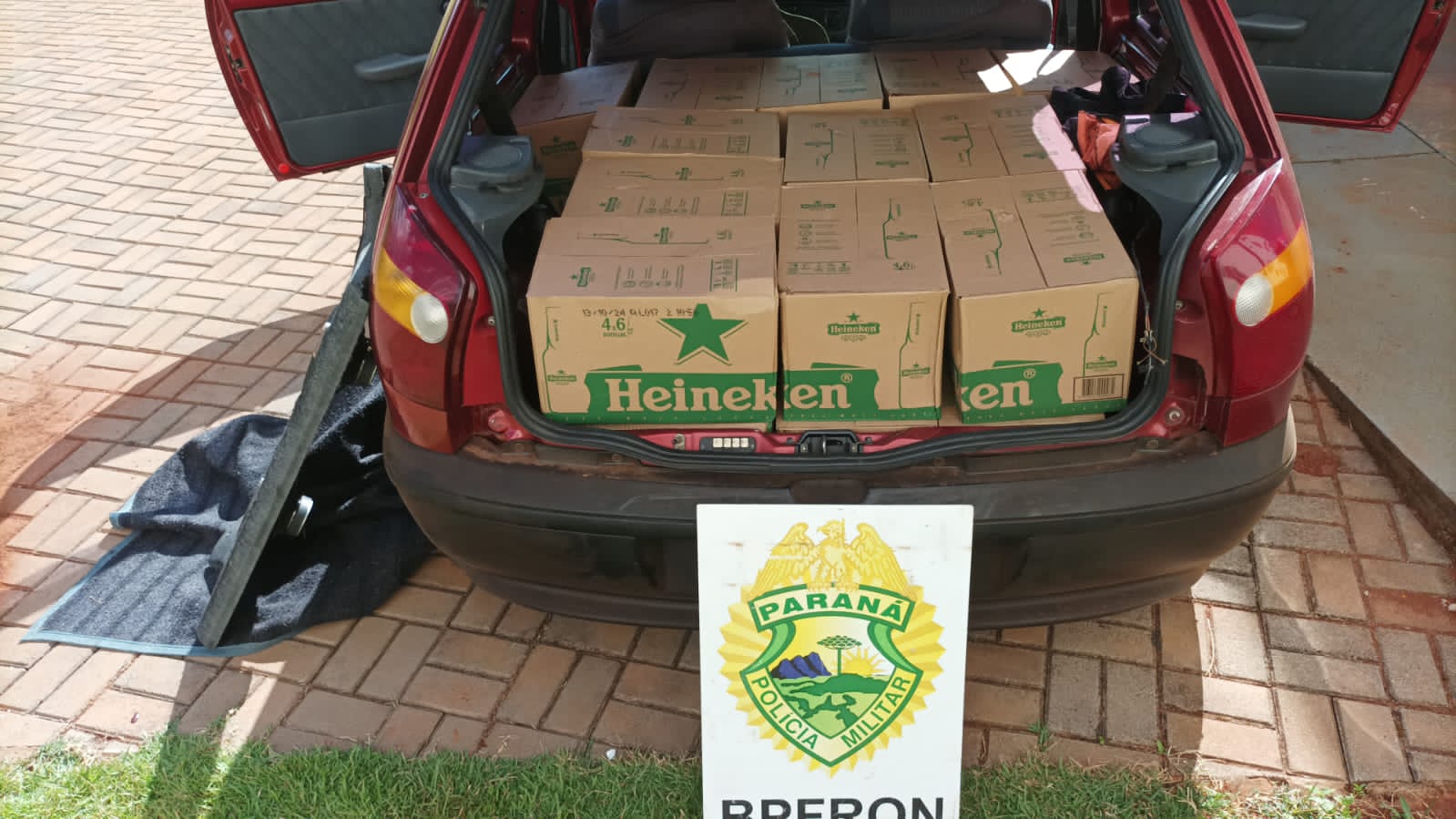Santo Antonio do Sudoeste: BPFRON apreende veículo carregado