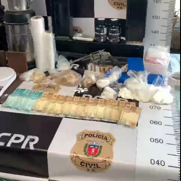 PCPR descobre laboratório de drogas e prende masculino em Paranaguá