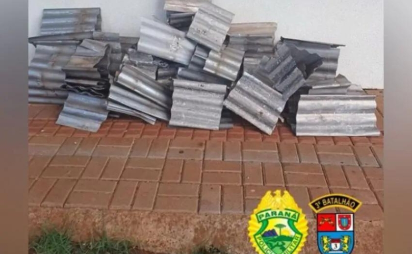 Masculino é preso após ser pego em flagrante furtando partes da cobertura de um imóvel