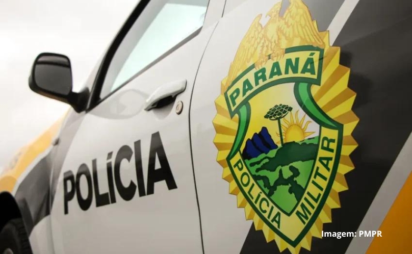Masculino é preso após praticar furto e cair de forro de residência