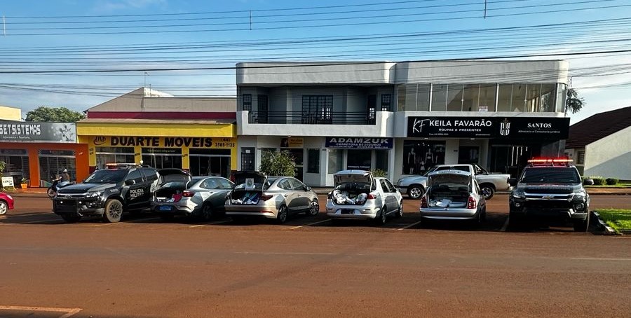 BPFRON apreende 4 veículos carregados com mercadorias contrabandeadas em Ubiratã