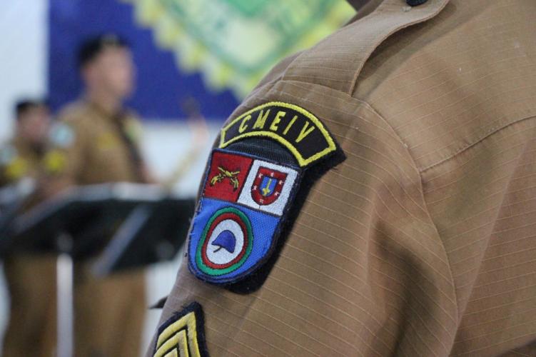 Policiais militares salvam família de um incêndio a residência em Paranaguá