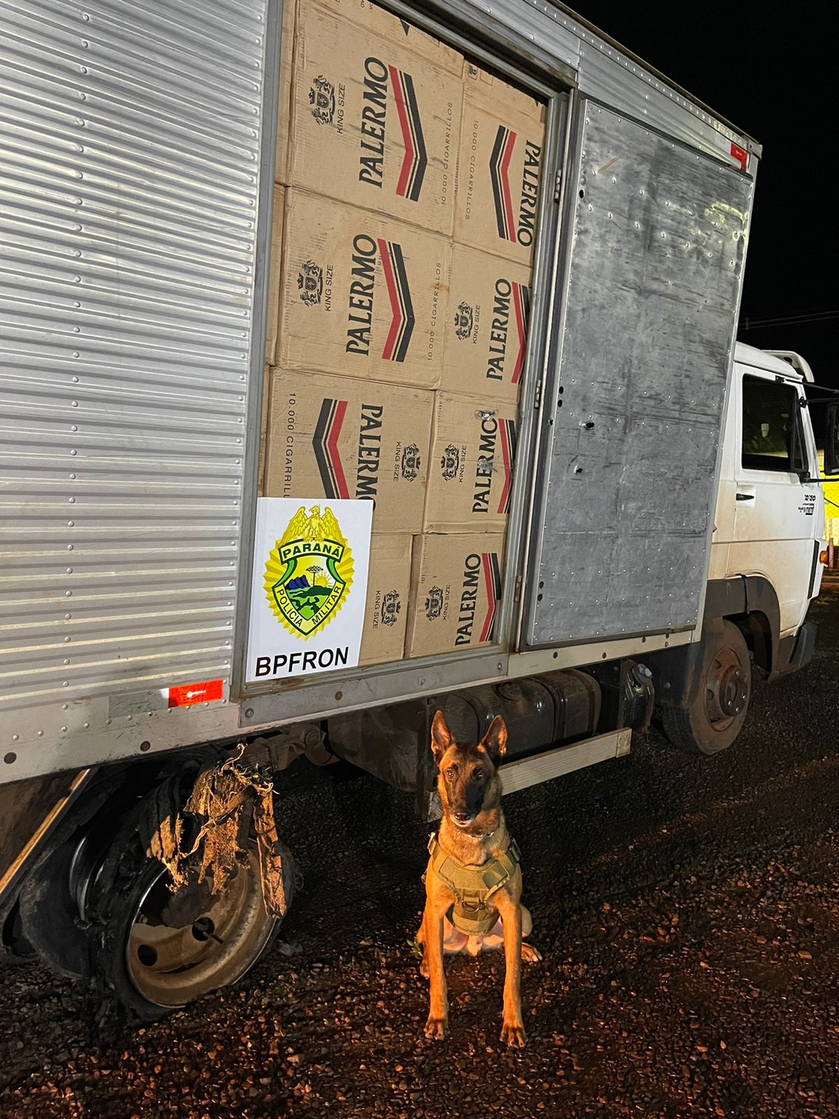 BPFRON e 19°BPM apreendem caminhão carregado com cigarros contrabandeados em Nova Santa Rosa