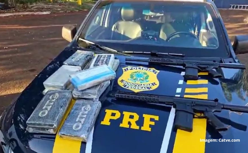 Homem é preso com 13kg de cocaína e dois fuzis 762 na BR-277