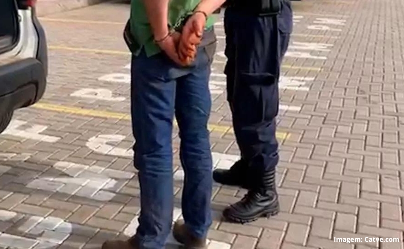 Homem é detido após bater contra o rosto de mulher na área rural de Cascavel