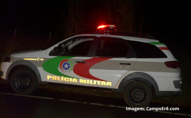 Em Campo Erê mulher é morta a facadas pelo companheiro que tenta suicídio