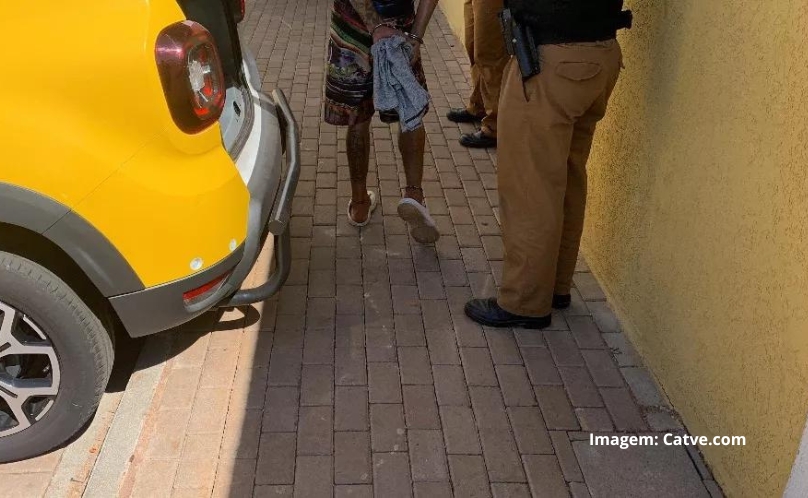 Homem com mandado em aberto por homicídio é preso em Cascavel