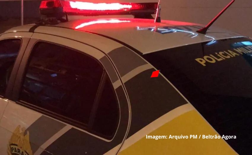Após agredir filha homem é esfaqueado pela esposa sai em busca de ajuda, bate o carro e morre